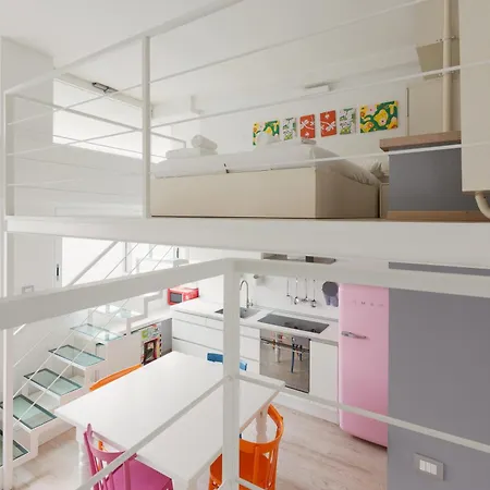 Apartmán Guesthost - Cosy On 2 Levels! Milán